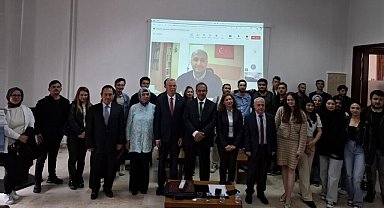 Kütahya'da "Türkiye'nin Siyasi Hayatında Beyaz Devrim" konulu panel