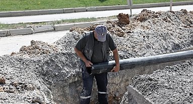 Kütahya'nın Akkent Mahallesi'nde 600 metrelik içme suyu hattı yenileniyor