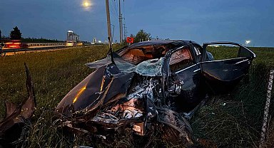 Lüleburgaz'da şarampole yuvarlanan aracın sürücüsü yaralandı