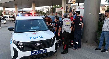 Malatya'da otobüste tartışan 2 kadın indikleri durakta birbirlerini bıçakla yaraladı