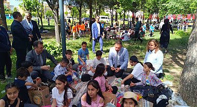 Manisa'da 33 okulun öğrencileri Çocuk Şenliği ve piknikte buluştu