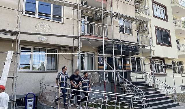Manisa'da aracından uyuşturucu çıkan şahıs tutuklandı