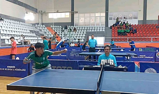Masa Tenisi Gençler Şampiyonları Başladı