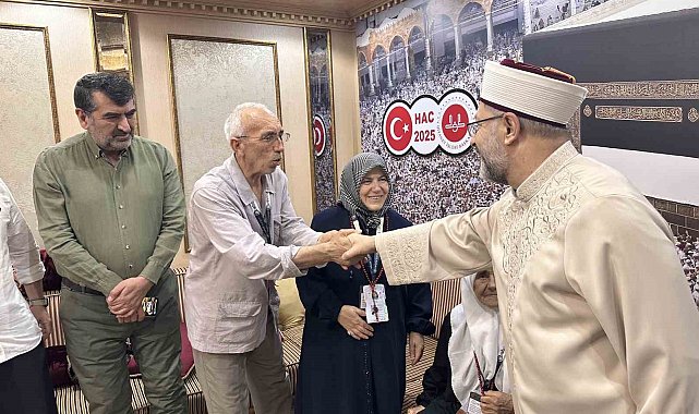 Mekke'de anlamlı buluşma