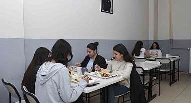 Mersin Büyükşehir Belediyesinden Gülnar'da eğitim hayatına destek