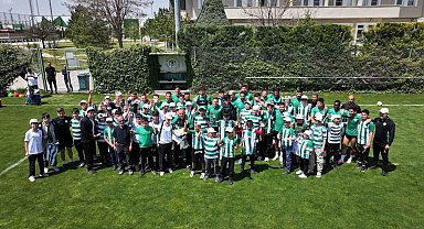 Minik sporseverin talebi yerine getirildi: Konyaspor'la buluştu