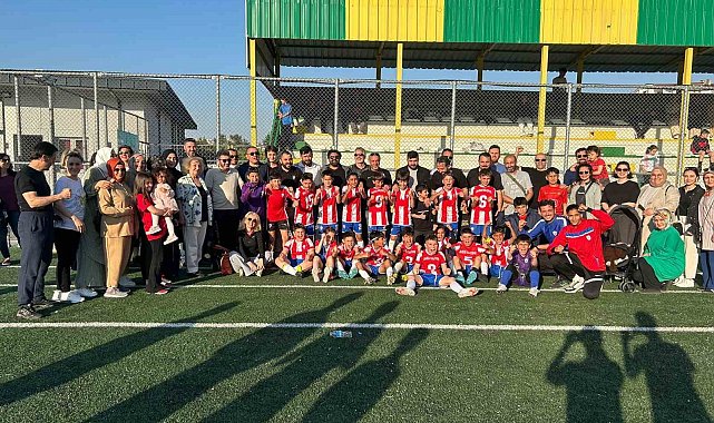 Minik yıldızlar namağlup şampiyon oldu