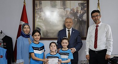 Minik yürekler el emeğiyle kazandıklarını Filistin halkına bağışladı