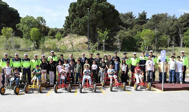 Minikler, trafik kurallarını uzmanlarından öğrendi