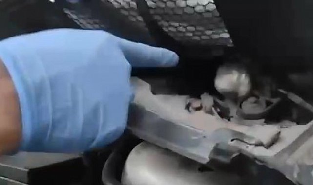 Motor parçalarına sakladıkları uyuşturucuyla insanları zehirleyeceklerdi