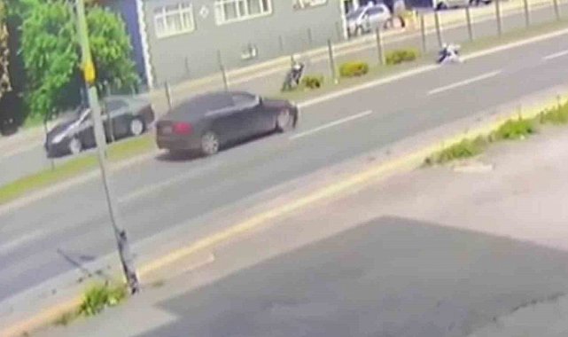 Motosiklet havada takla attı, sürücü metrelerce sürüklendi