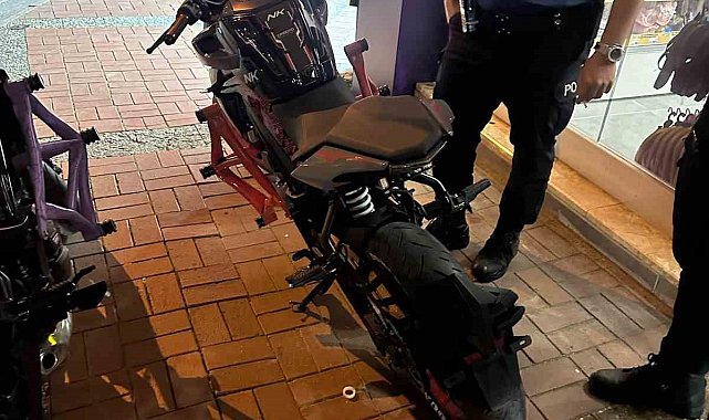 Motosikletle tek teker üzerinde gitmenin cezası ağır oldu