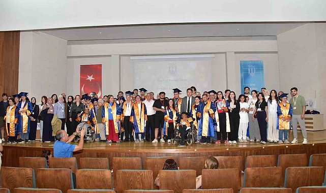 MSKÜ'de özel öğrencilere temsili mezuniyet töreni