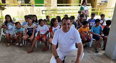 Muhammet Aydın'dan Filipinler'de anlamlı Türkiye tanıtımı