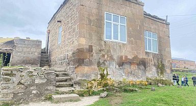 Muş'ta evin tavanı çöktü: 1 ölü