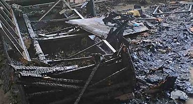 Muş'ta iki katlı evde yangın