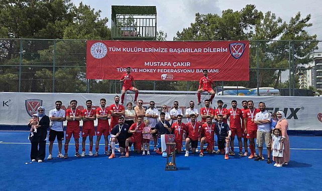 Nevşehir Belediyesi SK Erkek Hokey Takımı Türkiye şampiyonu oldu