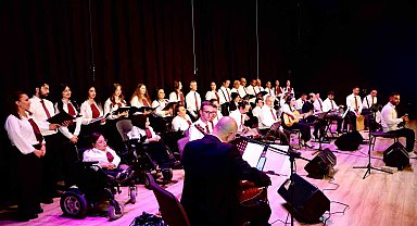 Niğde'de "Engelsiz Nağmeler" konseri yoğun ilgi gördü