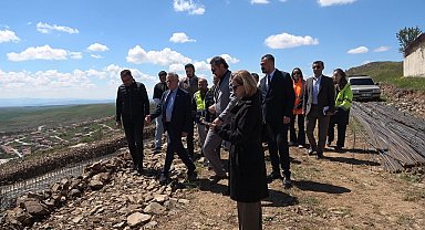 Nohutlu Tepe'de bungalov otelin temeli atıldı