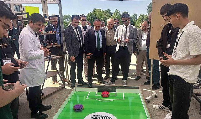 Nuran-Celal Gülşen MTAL'de Gençlik Haftası ve okul sergisi düzenlendi