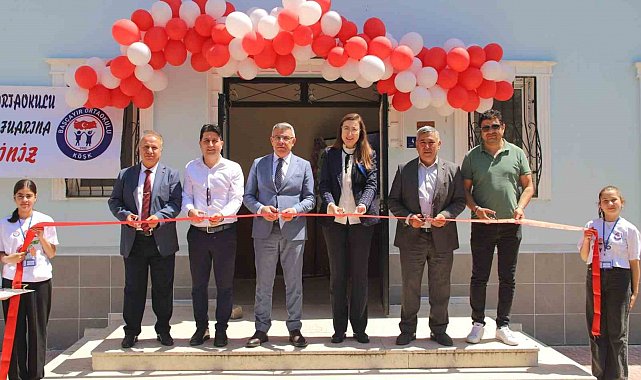 Öğrenciler projelerini bilim fuarında sergiledi