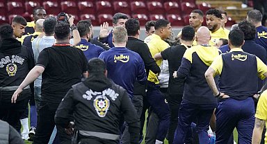 Olaylı Galatasaray - Fenerbahçe derbisine ilişkin davada Oosterwolde hakkında zorla getirme kararı
