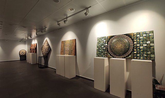 OMÜ'de "dokunuşlar" sergisi