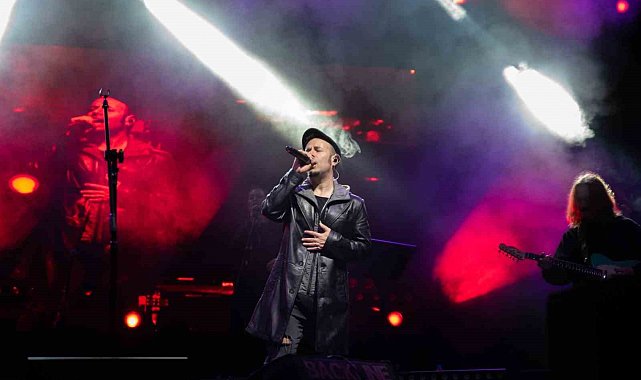 OMÜ'nün 50. yılında Emre Aydın konseri