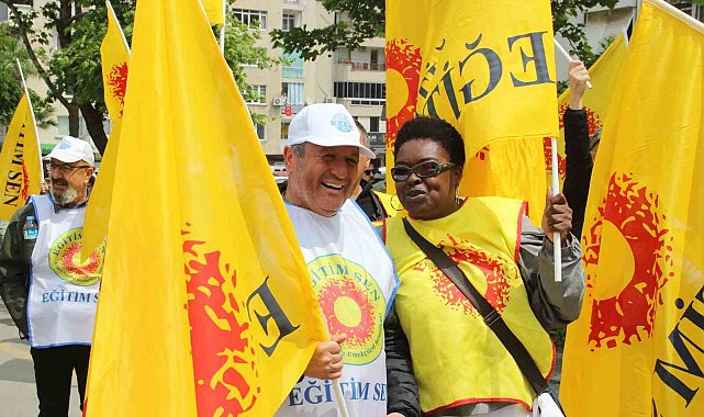 Önce yürüdüler sonra gönüllerince eğlendiler