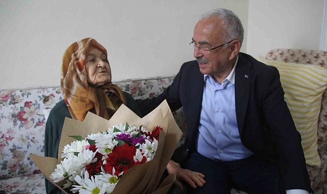 Ordulu 110 yaşındaki Hayriye nine, Anneler Günü'nde unutulmadı