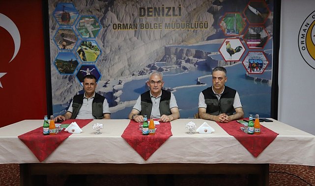 Orman Genel Müdürü Karacabey, Denizli'de orman yangınlarını önlemede gayret gösteren muhtarlarla bir araya geldi
