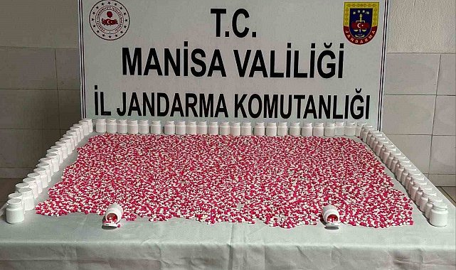 Ormanlık alanda saklanan uyuşturucuları jandarma buldu