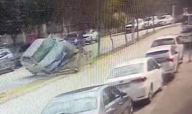 Otomobil ağaca çarpıp takla attı