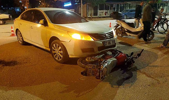 Otomobil ile motosiklet çarpıştı: 2 yaralı