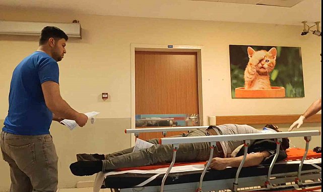 Otomobil ile motosiklet çarpıştı: 3 yaralı