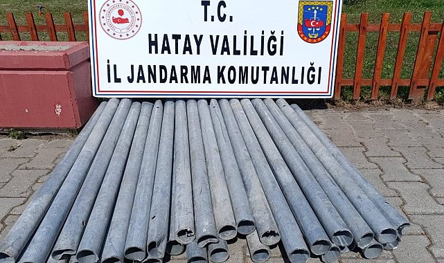 Otoyol kenarındaki çit direkleri çalan 2 kişi tutuklandı