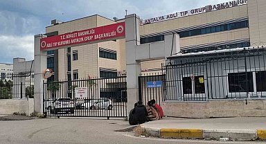 Oyun oynarken balkondan düşen küçük çocuğun cenazesi gözyaşları içinde teslim alındı