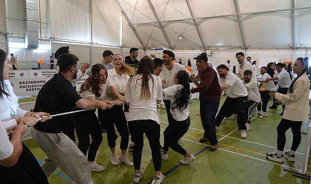 Özel bireyler için özel şenlik: Doyasıya eğlendiler