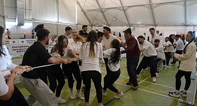 Özel bireyler için özel şenlik: Doyasıya eğlendiler