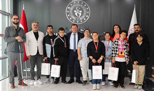 Özel şampiyonlardan özel ziyaret