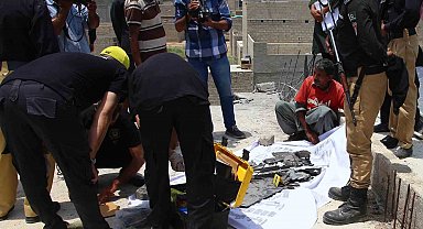 Pakistan ordusu: "Hindistan'a ait 25 İHA etkisiz hale getirildi"