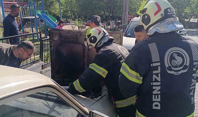 Park halindeki otomobilde çıkan yangını korkuttu
