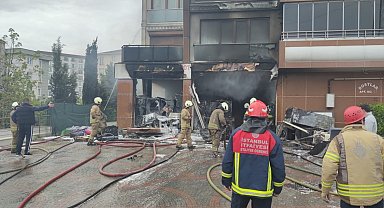 Pendik'te işyerinde yangın