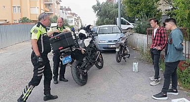 Polisi görünce kaçan motosikletliye 19 bin 677 TL para cezası