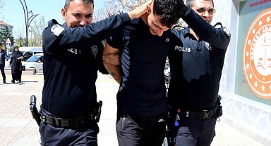 Polisleri ezme pahasına kaçan o sürücü tutuklandı