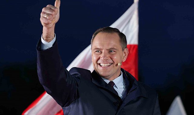 Polonya'da cumhurbaşkanlığı seçimleri ikinci tura kaldı