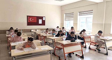 Proje okullarına girmek için ter döktüler