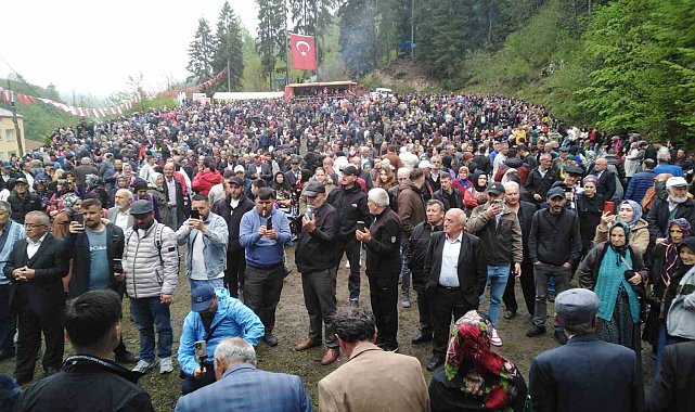 "Acısu Hıdırellez Kültür ve Bahar Bayramı Şenliği" yağmur altında yapıldı
