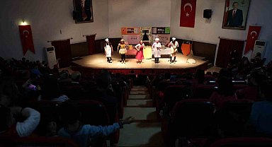 "Harikalar Mutfağı" isimli çocuk oyunu sahnelendi