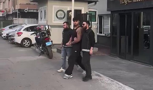 "Lvbel C5" lakaplı rapçi, tahliye kararını güvercinle kutladı